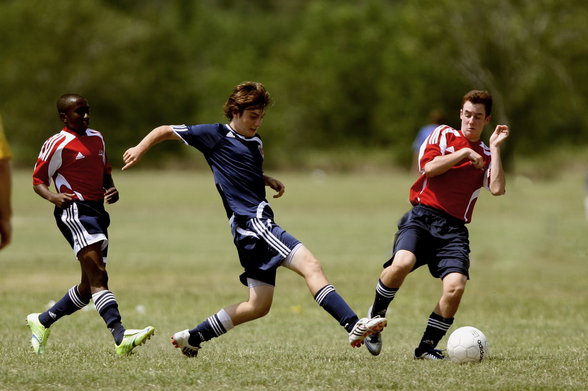 Handy Tips And Amazing Advice To Improve Your Football Skills