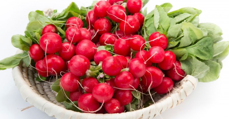 7 Reasons Why Should You Eat Radishes For Health
