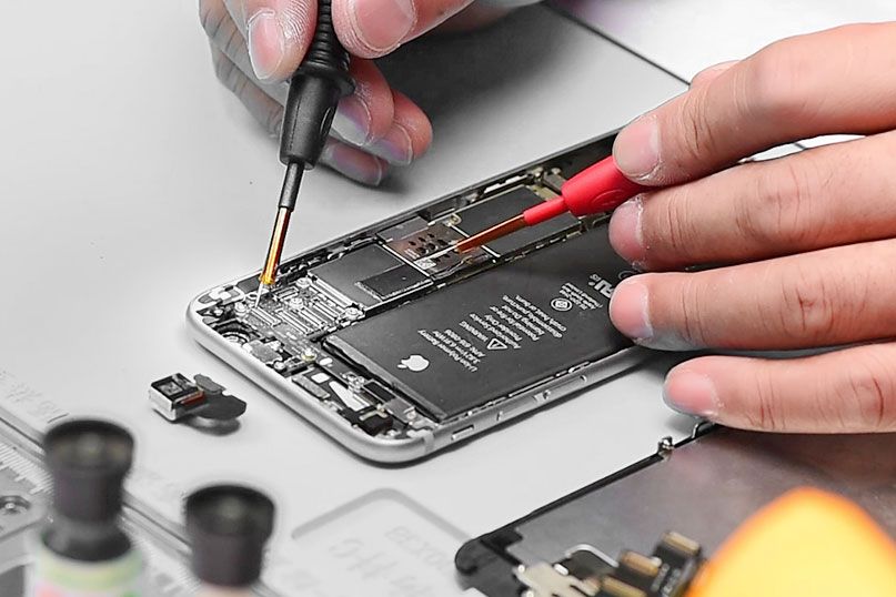 TOP FACTORS TO CONSIDER WHEN SELECTING A MOBILE PHONE REPAIR EXPERT!