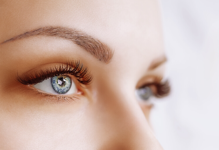 What are ways to have longer upper eyelashes?